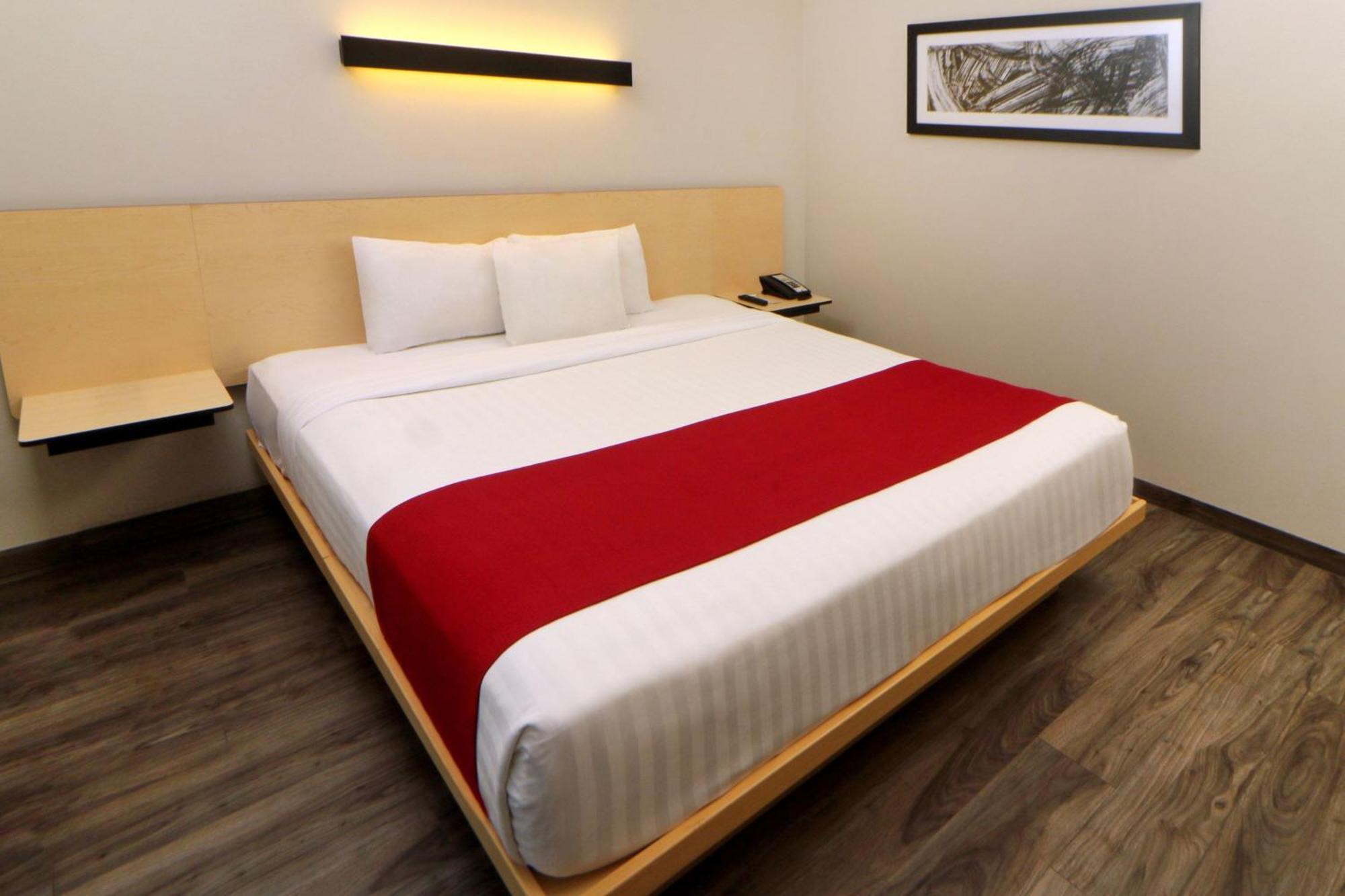 City Express Plus By Marriott פוארטו ואלארטה מראה חיצוני תמונה
